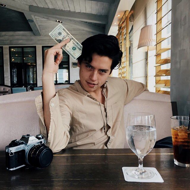 Sugar daddy coming through 💸