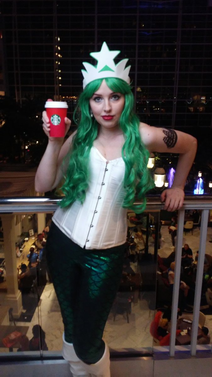 GeekpinEnt's tweet photo. #FineWomenFriday Queen of @Starbucks.
Follow her on @instagram @rey_dot_ham
#ReyDotHam #Cosplay #Katsucon #FoundBae #HotGeeks https://t.co/AI9qPHLnKw