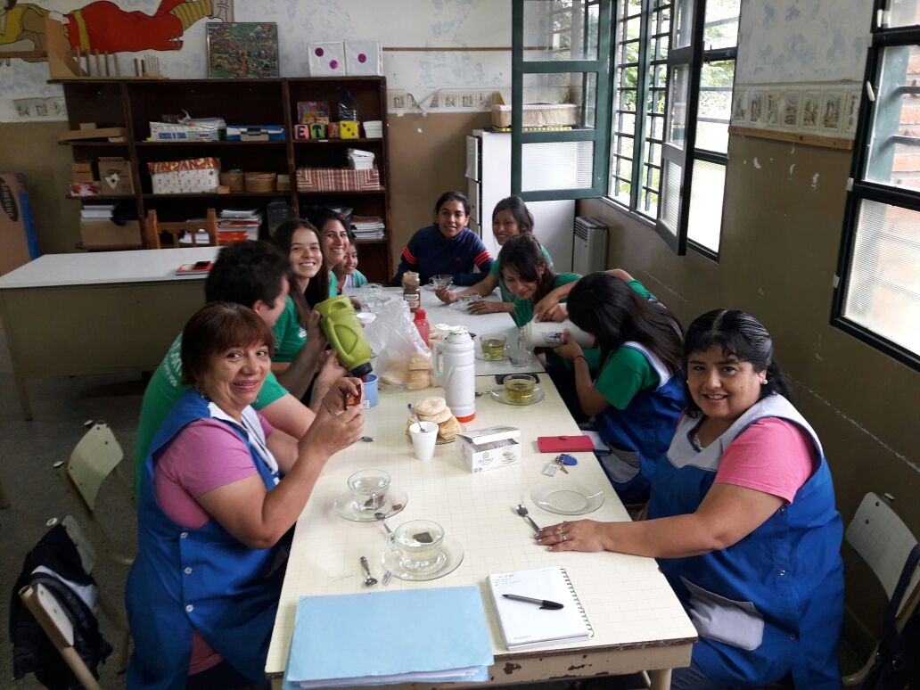 #SomosCAI2017 #VamosPorMasNiñosFelices hora institucional
<a href="/fguillesaavedra/">GUILLERMO SAAVEDRA</a> <a href="/patriciapinasco/">Patricia Pinasco</a> <a href="/maclopezmorillo/">Macarena López Morillo</a>