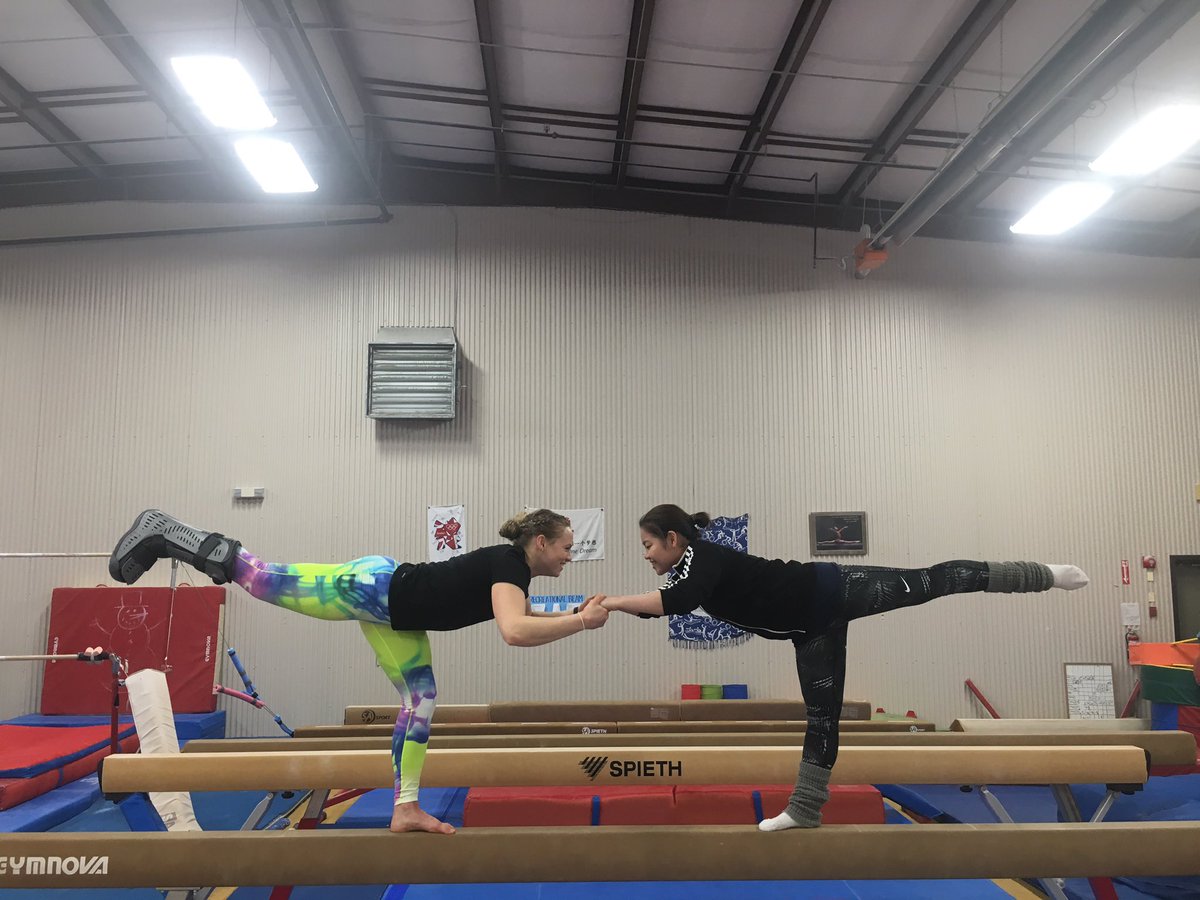 EllieBlack_'s tweet photo. Yu Minobe is the master of beam #CDNGymWeek #GymWeekStatics https://t.co/83aNh4Uibt