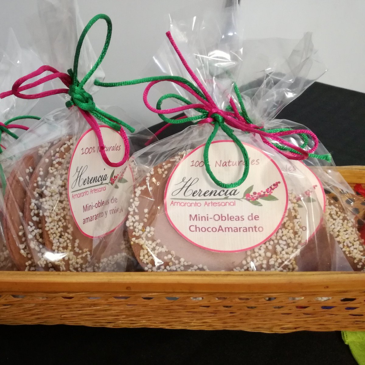 amarantomexico's tweet photo. Deliciosas obleas de amaranto con chocolate #amaranto #amarantoenmexico #chocoamaranto #artesanal #organic #antojosano #consumelocal https://t.co/oYBJQyCjT6