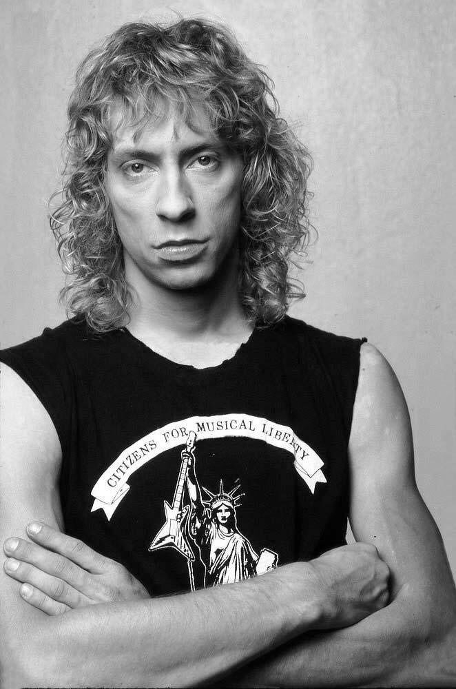blogofenia's tweet image. Hoy habría cumplido años GAR SAMUELSON de MEGADETH y no le olvidamos... #HappyBirthdayGarSamuelson #RIP @Megadeth
