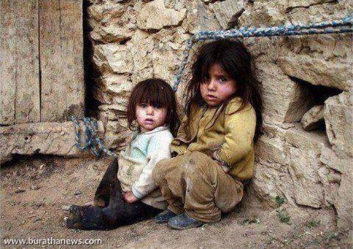 كل شئ جميل في الشتاء 
عدا ارتجاف الفقراء 
يارب انزل رحمتك ودفىك على كل فقير يرتجف ومن لا مأوى له في هذا البرد 💌