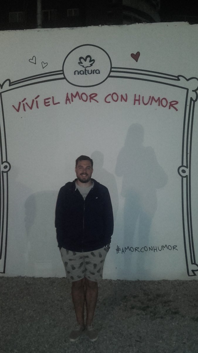 JonathanVitrano's tweet photo. #AmorConHumor @natura.Argentina https://t.co/i28jf4wkgP