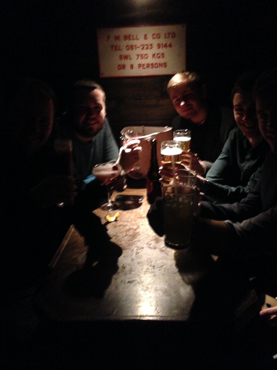 ErinCoulter1's tweet photo. Drinks with @MrLeeMcAteer and team! 🍻🍾 #Fun #Celebration https://t.co/EX3vWBBUVO
