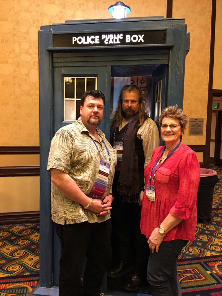 mworkman48's tweet photo. With #timabell @TABELL1648 @gallifreyone #gallifreyone @galifreyonenews https://t.co/gVTqISglhb