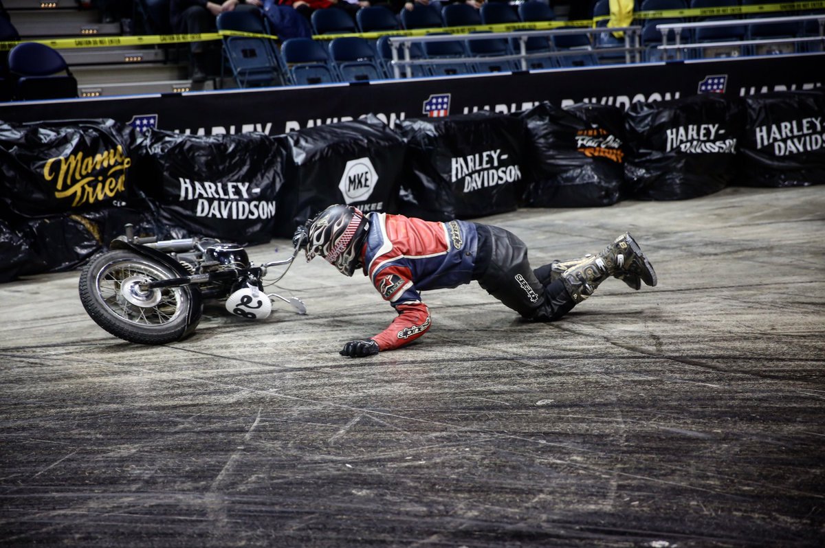 Getting slippery up in here... <a href="/flatoutfriday/">Flat Out Friday</a> #lowbrowlife #harleydavidson #mamatriedshow #harley #raceeverything