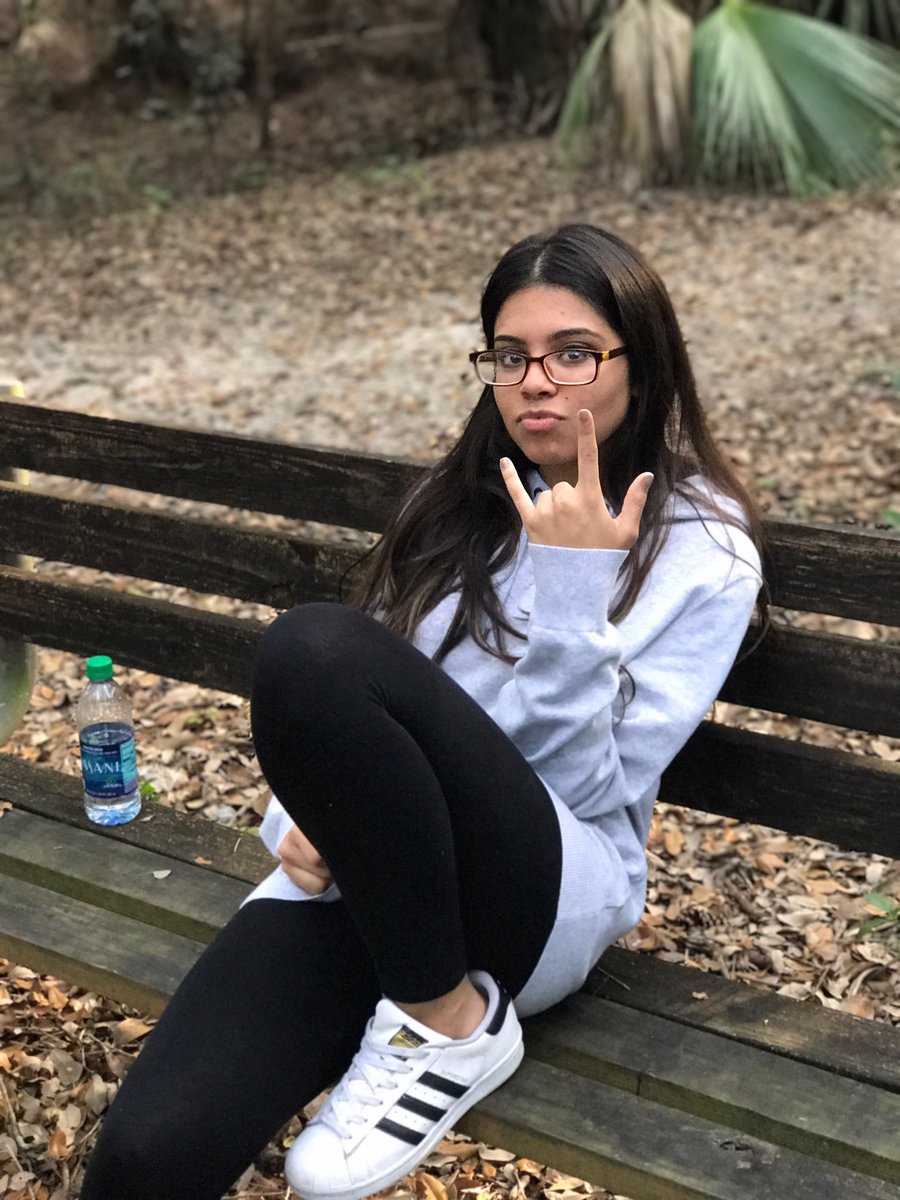 suuuhman's tweet photo. issa lih ;) #iphone7quality https://t.co/keCb6gqsfd