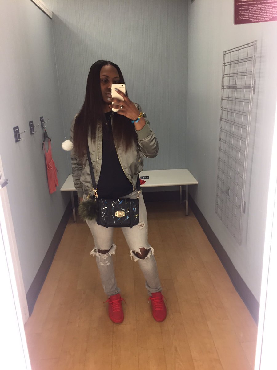 RaeBandzPOV's tweet photo. Thang💔🤤 https://t.co/gsZHZyhRhK