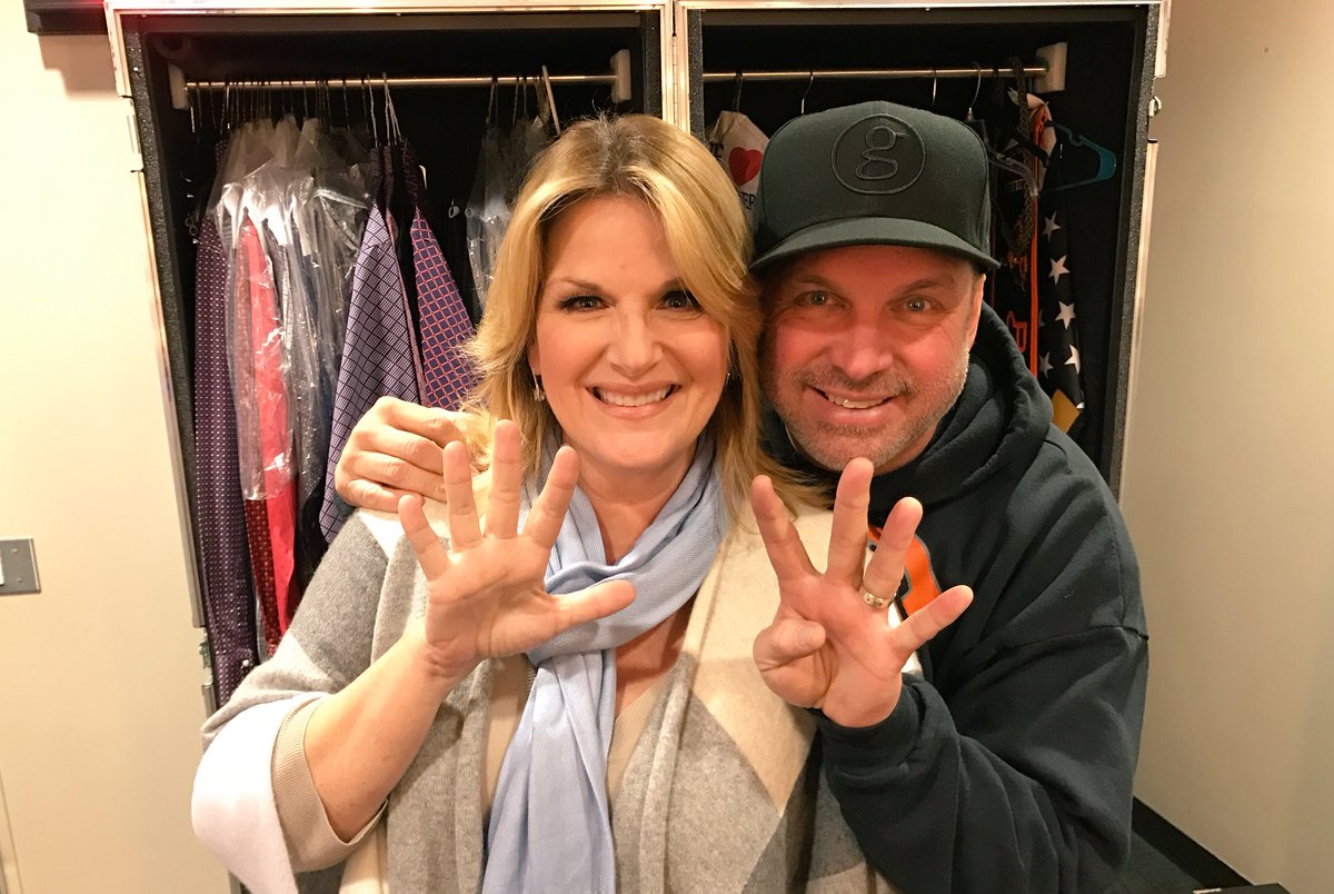garthbrooks's tweet photo. Edmonton 1st of 9! Never seen so many tweets in a city! We are ready if YOU are!!!!!!! love, g &amp; t #GARTHinEDMONTON https://t.co/3VMRCr5wtj