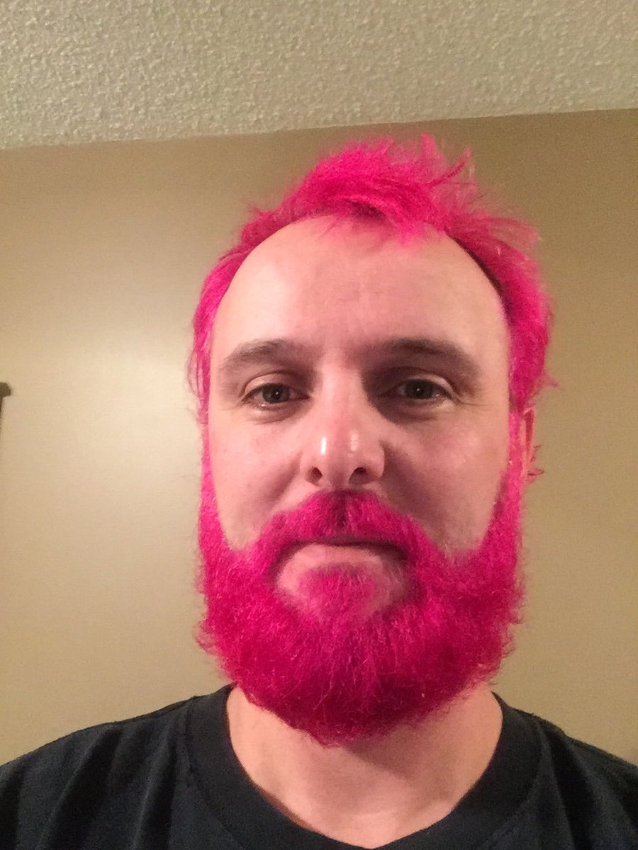 lamy_16's tweet photo. @ChrisScheetz, Hey Chris scheetz you need to do the hair too and look like this at Garth. I am at Garth looking like this !! https://t.co/S9iqEuNzjl