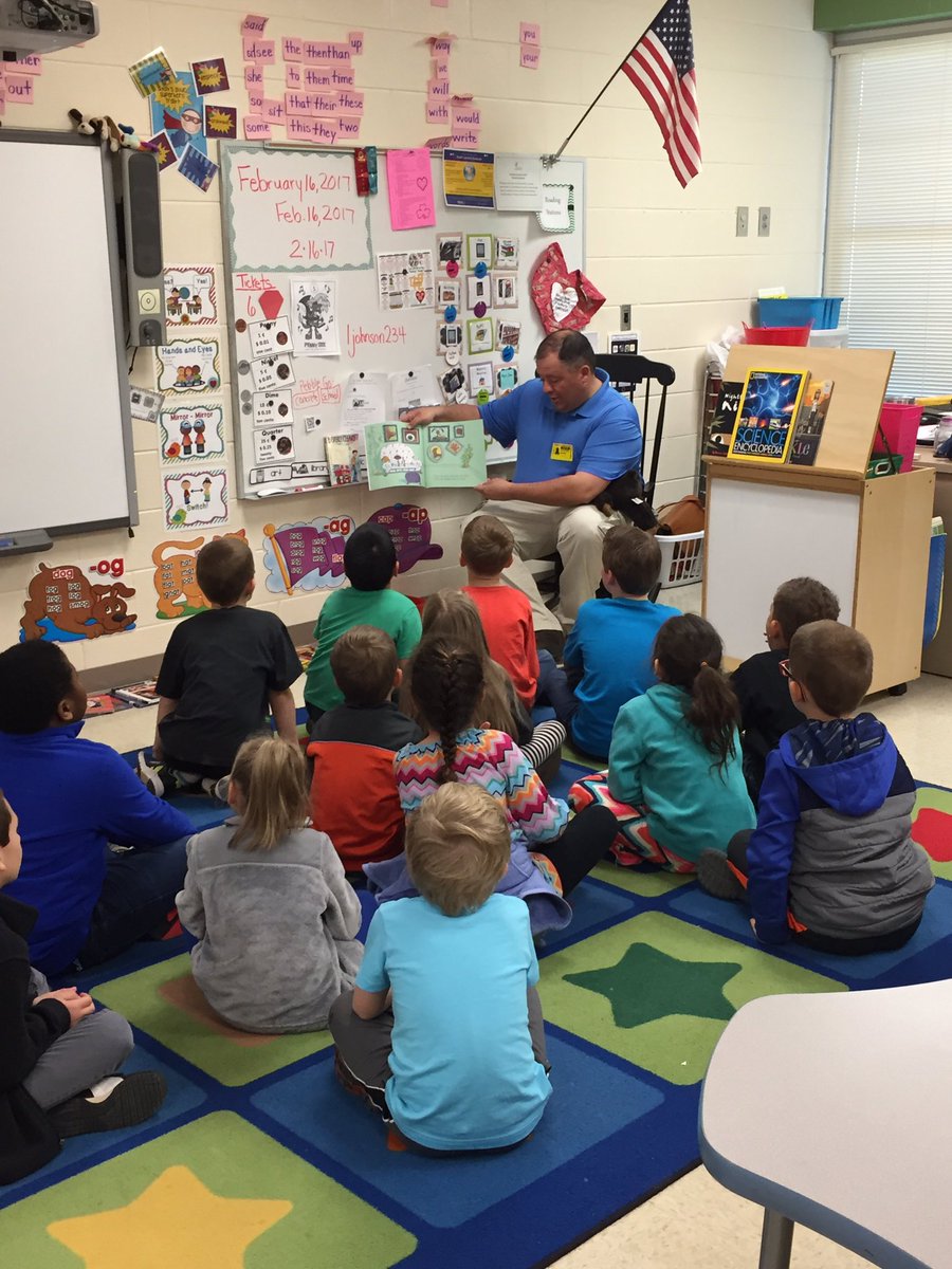 MissJohnson05's tweet photo. We LOVED having several of our parents come in and read to us for National Read Aloud Day yesterday!! @CPSCrickets @KelleMartin3c https://t.co/2Mk1EbhObn
