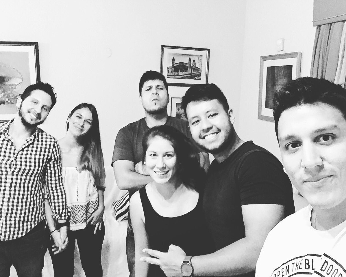 anerahmusic's tweet photo. Poniendo más interesante el nuevo #Video que se viene! #CODIGOS 🎥🍿
#ideas #film #record #music #musicvideo #VersosEnCodigos https://t.co/wrDywmE6NP