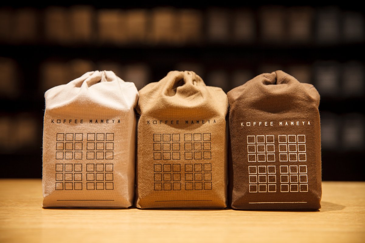 ArigatoTravel's tweet photo. Coffee culture is strong in Japan- bring home the best beans from your travels in Tokyo https://t.co/Qi6LrzMt4m #beanbuzz #caffine https://t.co/Umfx8LAEZo