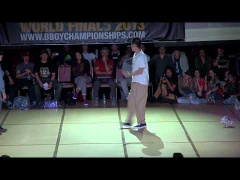 fucmedia's tweet photo. Sun vs Hoan - BBoy Championships World Finals 2013 - Popping Quarter Final #sick #prodancetv #throwback #bboy  #b https://t.co/EKGE2VCAse https://t.co/qIly39noPA
