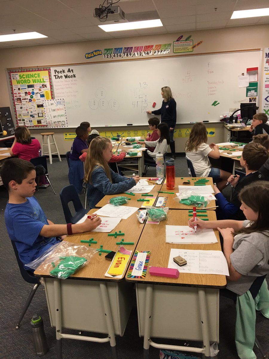 AmySpurlin1's tweet photo. Learning long division and how to interpret remainders.@PowellCISD https://t.co/9Ord6XKX5X