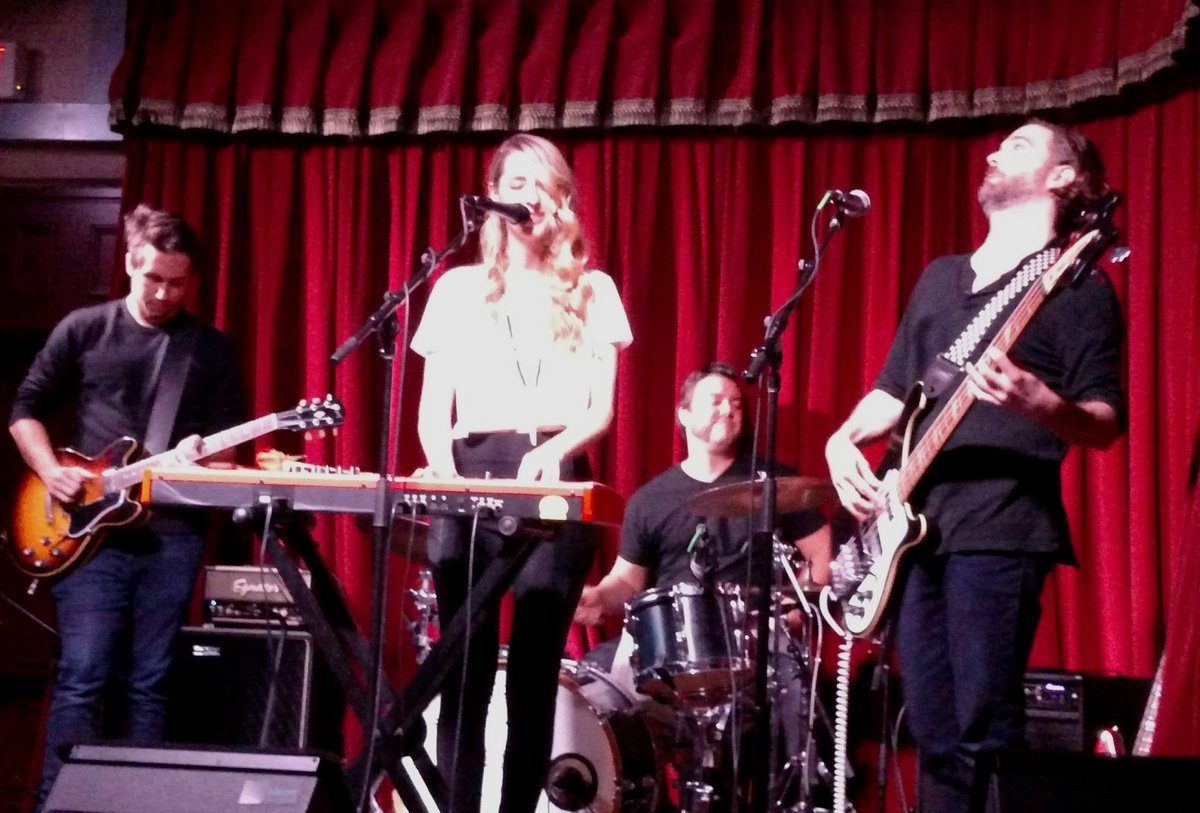 calpackerbacker's tweet photo. Always amazing! @ThatGirlDreBand #hollar #thatgirldreband #localaustinmusic #cactuscafe https://t.co/2UCmmYgYoh