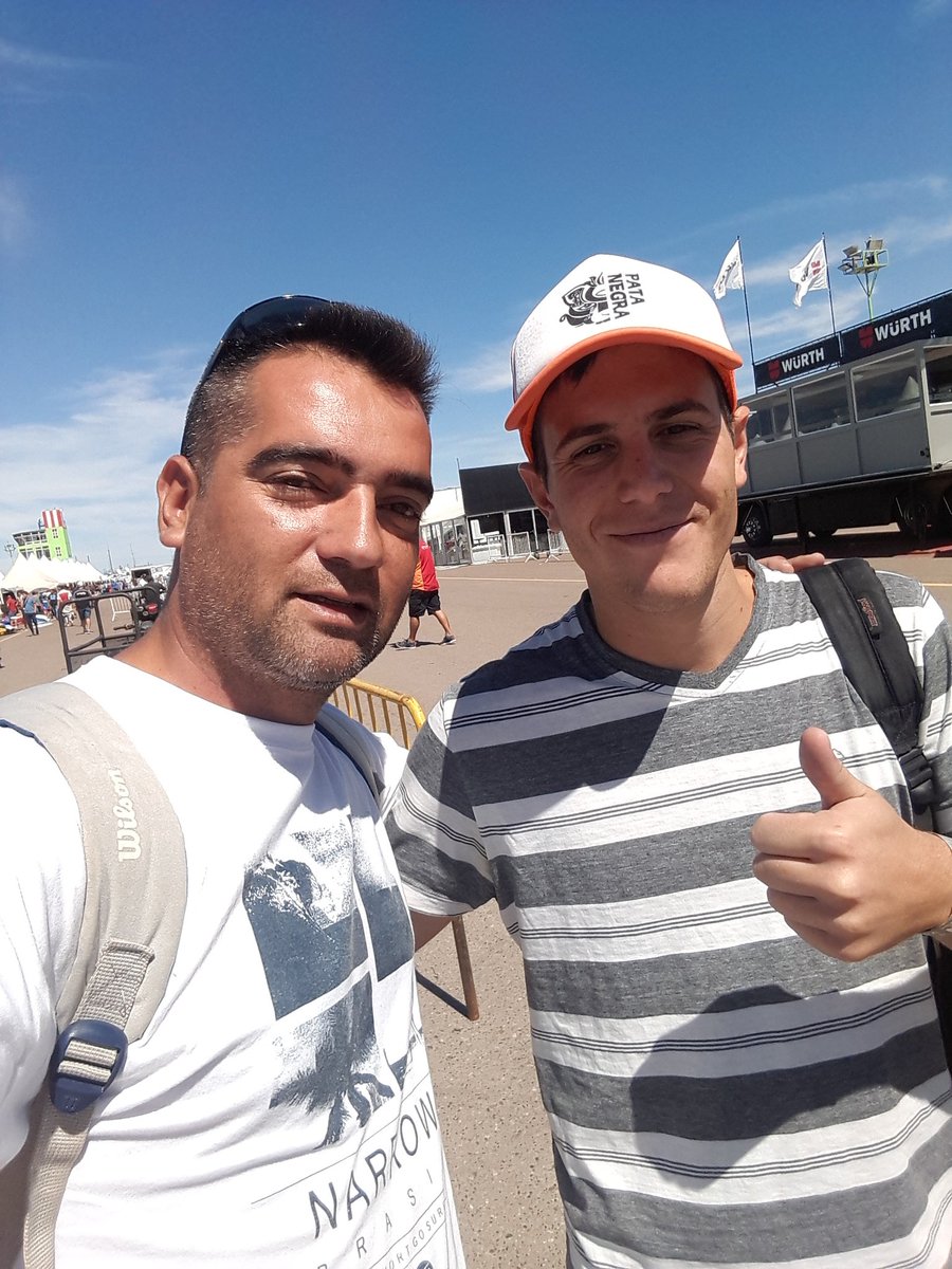 gustaricar2013's tweet photo. #TC 1era Fecha #Viedma 
Con mi amigo @frantarantinoo Vamos amigo éxitos para este 2017!!! 🚗💪👍 https://t.co/sG9iVSWqnG
