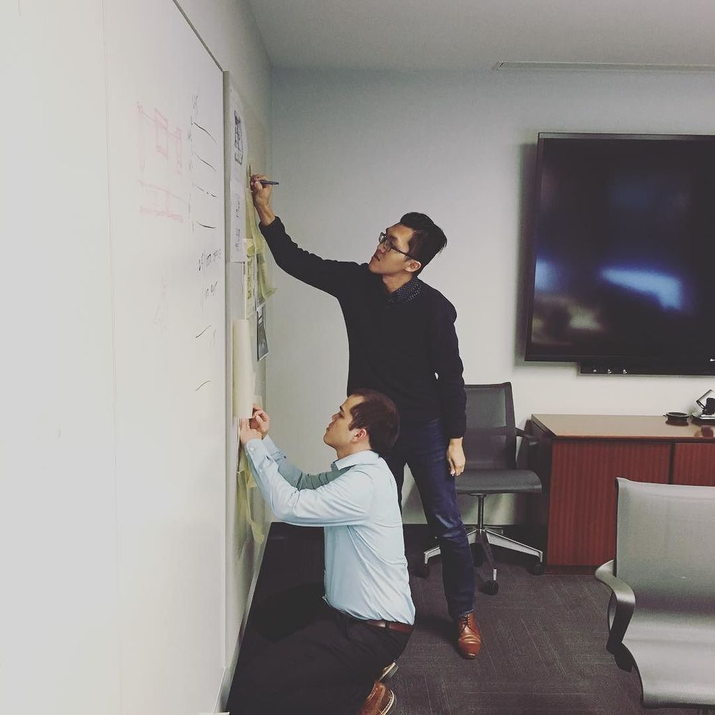 justinparktx's tweet photo. Almost pinup time at today's design charrette #beckgroup @beckgroup https://t.co/zyJrG0zqgz