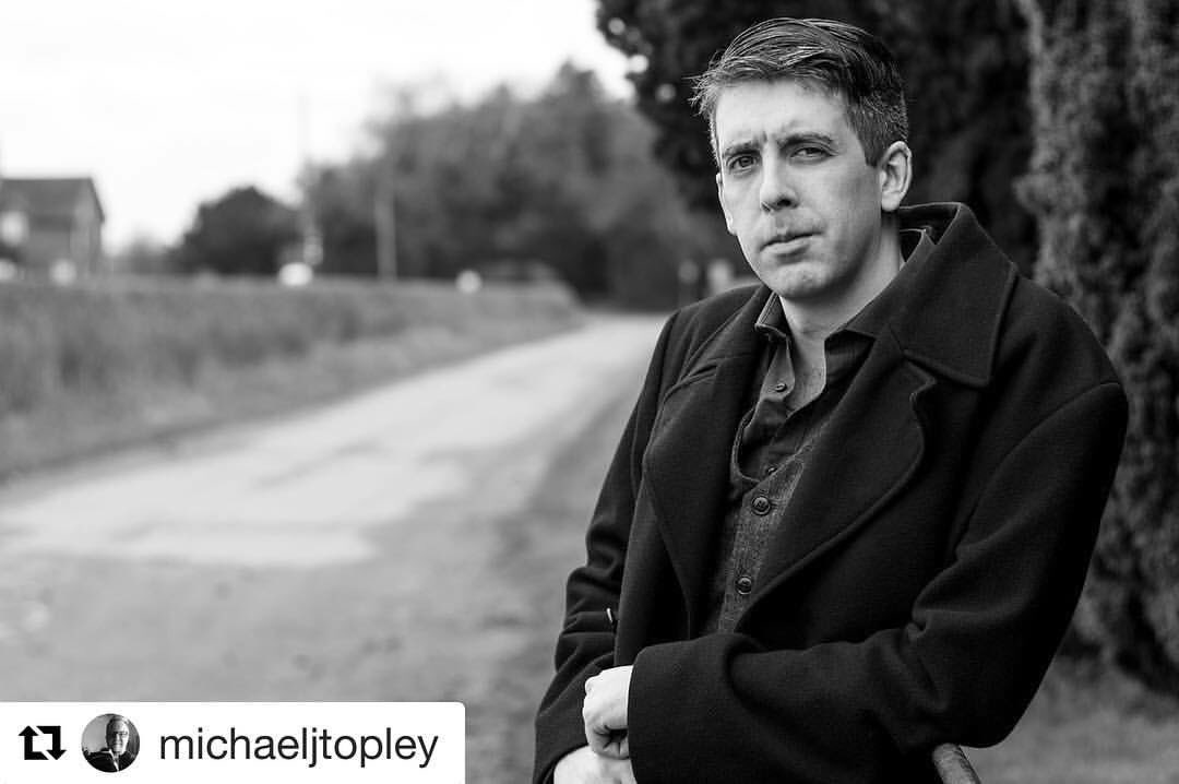 MrJayDarlington's tweet photo. One the shots from yesterday's photo shoot with the brilliant @MichaelJTopley #actor #actorslife #photoshoot #michaeljtopleyphotography https://t.co/4FbyOividL