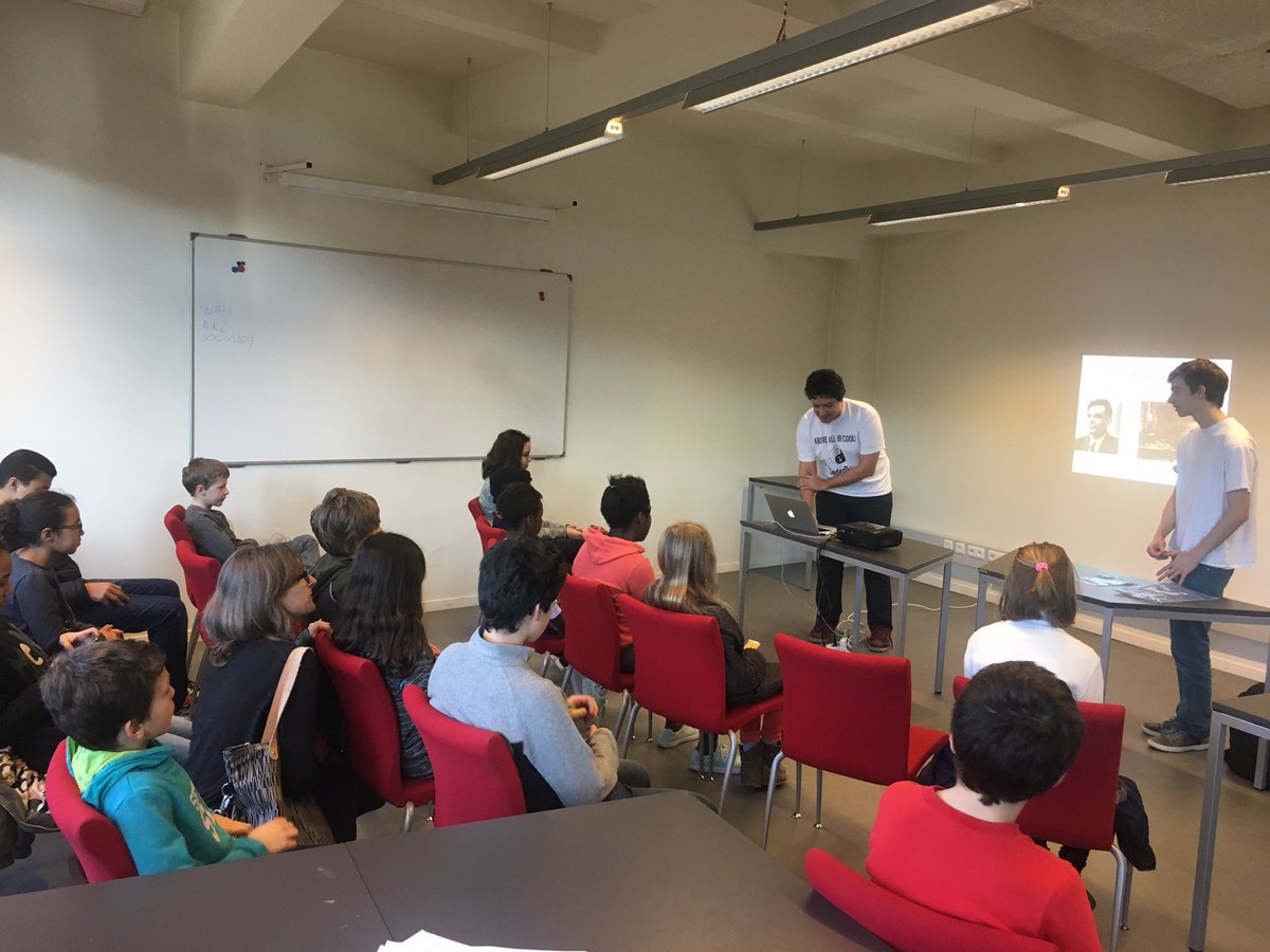 coderdojoschrbk's tweet image. Maar eerst de helden van de computerwetenschappen #coderdojobelgium