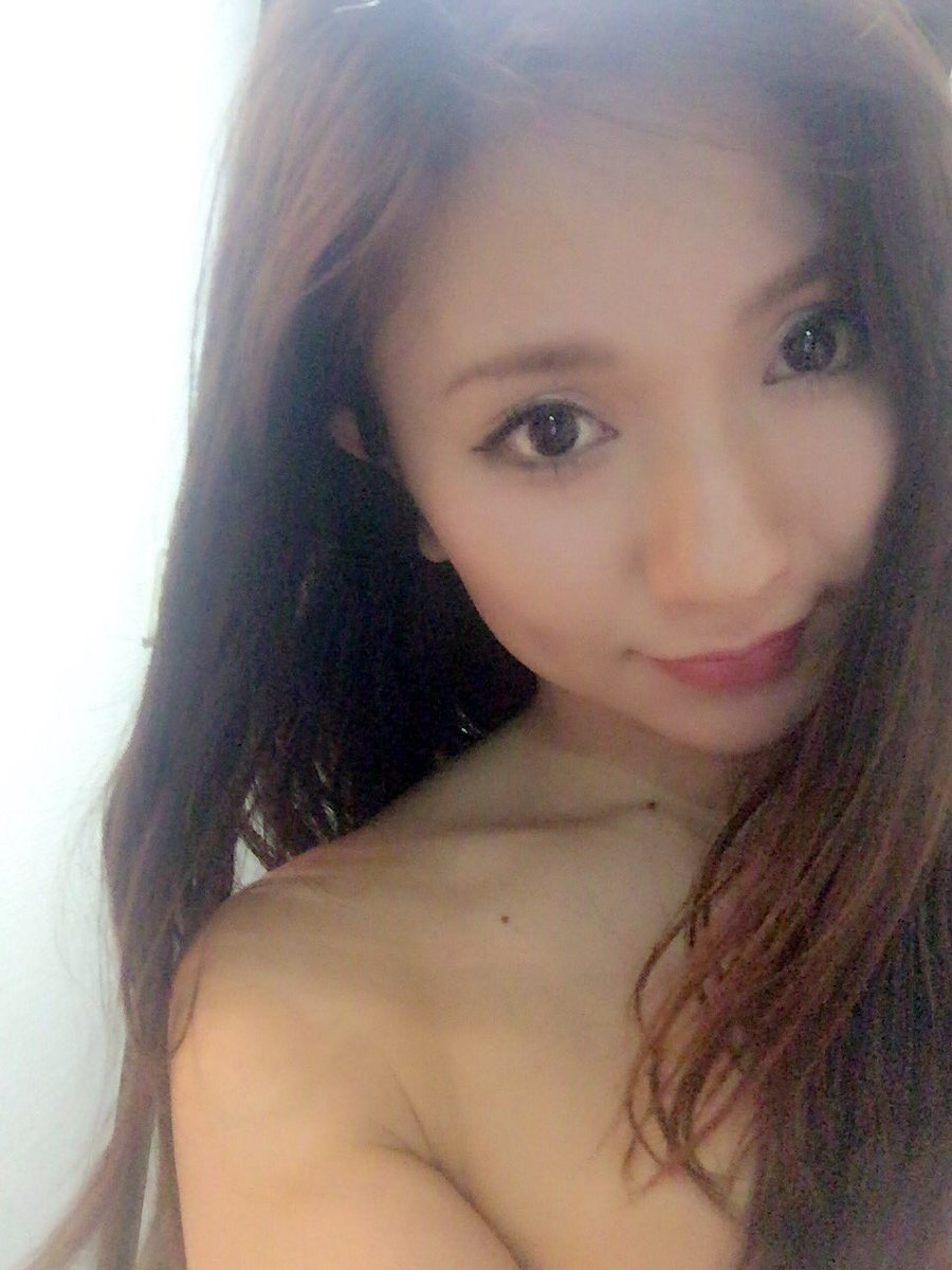 小松奈保 Auf Twitter せっかくフルメイクしたのにスーパーしか行かなかった土曜日 まぁ大体の日がそんな感じなんだけどw 悔しいからお風呂 入る前に自撮り 小松奈保 Auf Twitter せっかくフルメイクしたのにスーパーしか行かなかった土曜日 まぁ大体の日がそんな感じなんだけどw 悔しいからお風呂 入る前に自撮り