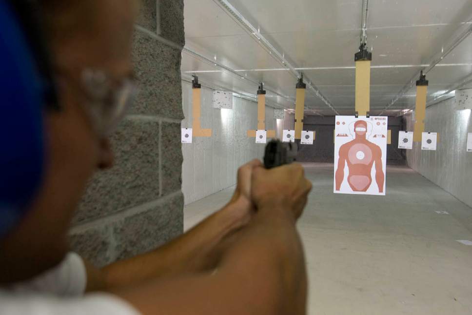 breakingslcnews's tweet photo. Utah House committee OKs 'Stand Your Ground' self-defense bill: Current law allows Utahns to defend themselves,… https://t.co/p124cH933c https://t.co/XbvRoh3bLx