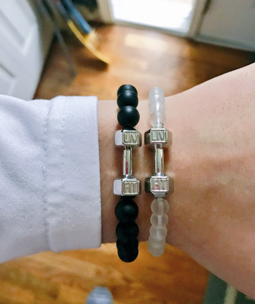 shoplivfit's tweet photo. The perfect reminder to stay focused and motivated 🏋🏽

Get yours on sale today! 🔥 https://t.co/QGtixkACUm