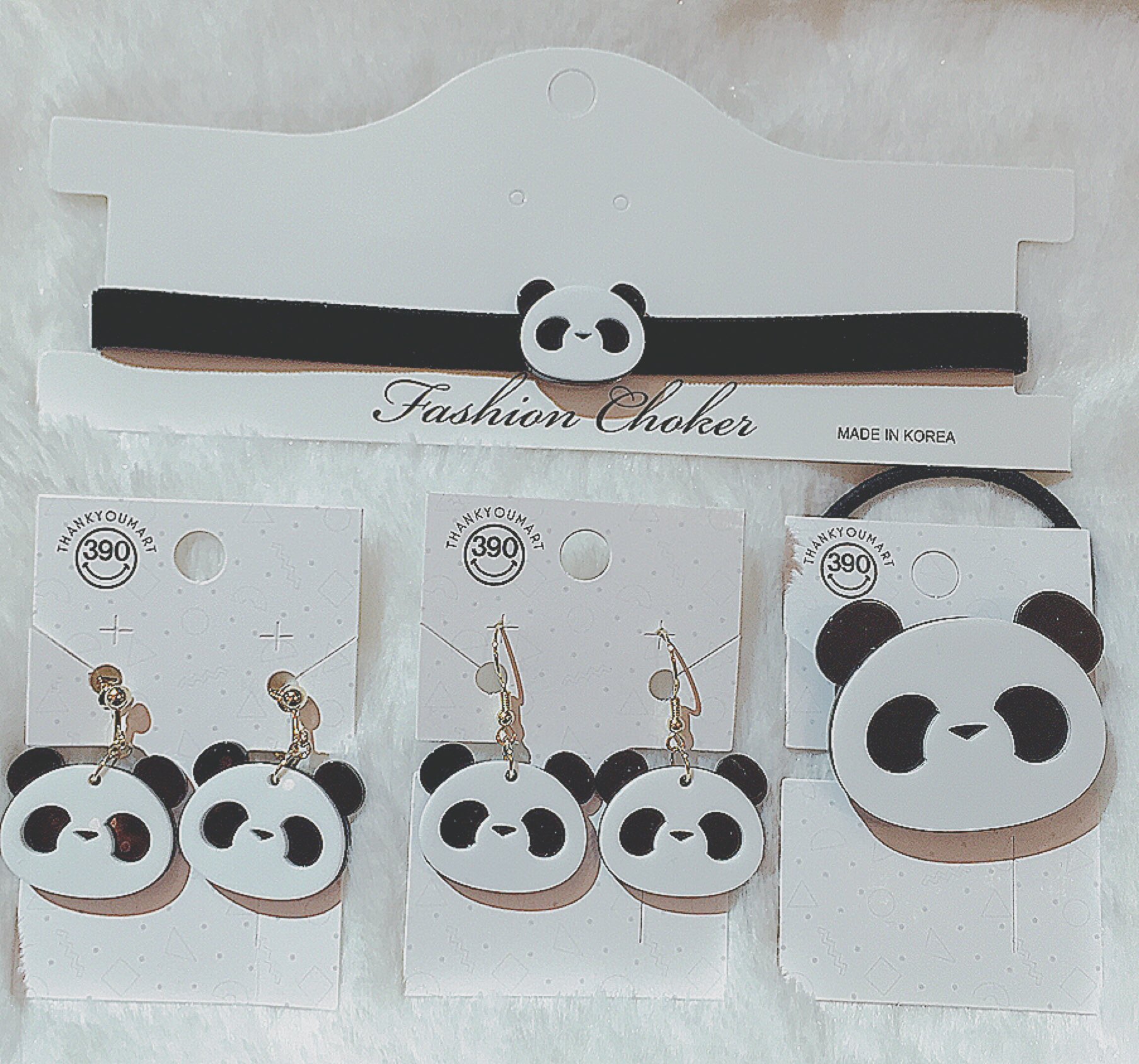 サンキューマート京都新京極詩の小路店 入荷情報 完売しておりました パンダアクセサリーが再入荷致しました ピアス イヤリング チョーカー ヘアゴム 流行りのモノトーンコーデやチャイナ風コーデに合わせてもカワイイ もちろん全品