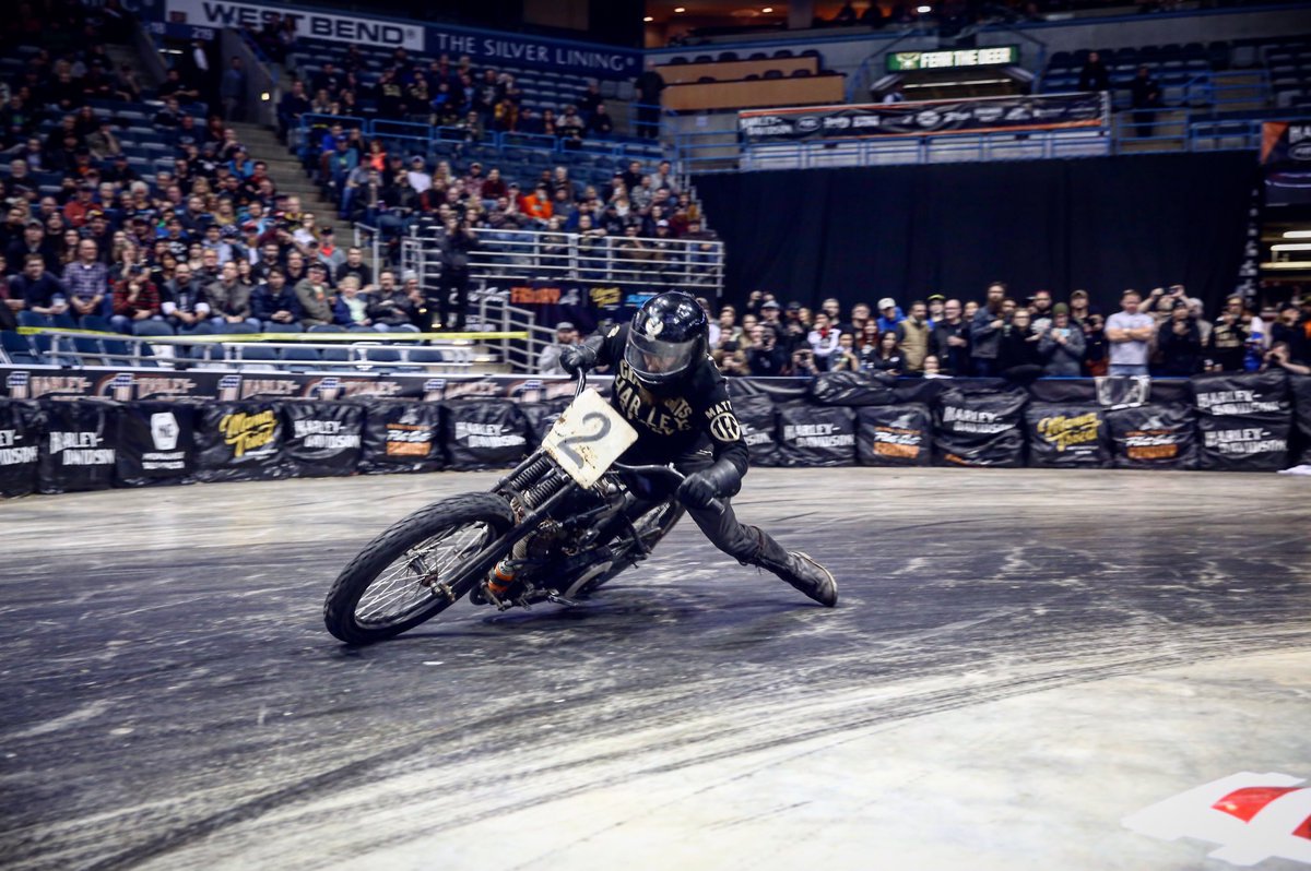 This dude was getting wild.. good times at <a href="/flatoutfriday/">Flat Out Friday</a> See everyone tomorrow @mamatriedshow #flatoutfriday #mamatriedshow #harleydavidson