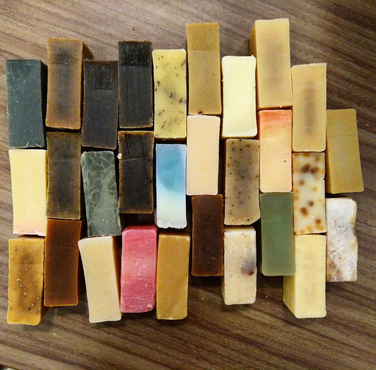 2weetsSonal's tweet photo. Our 29 different handmade soaps curated to suit different skin types. https://t.co/ybnGxPooup