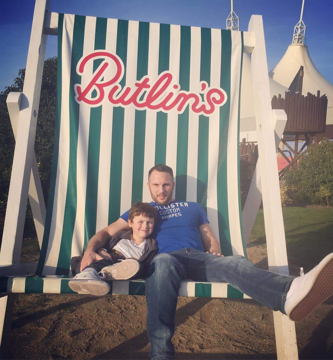 Dapr_Newport's tweet photo. First time I've ever been here. #Familytime #FatherAndSon #qualitytime #mymainman #butlins #minhead https://t.co/Ea2Vm1eX7b