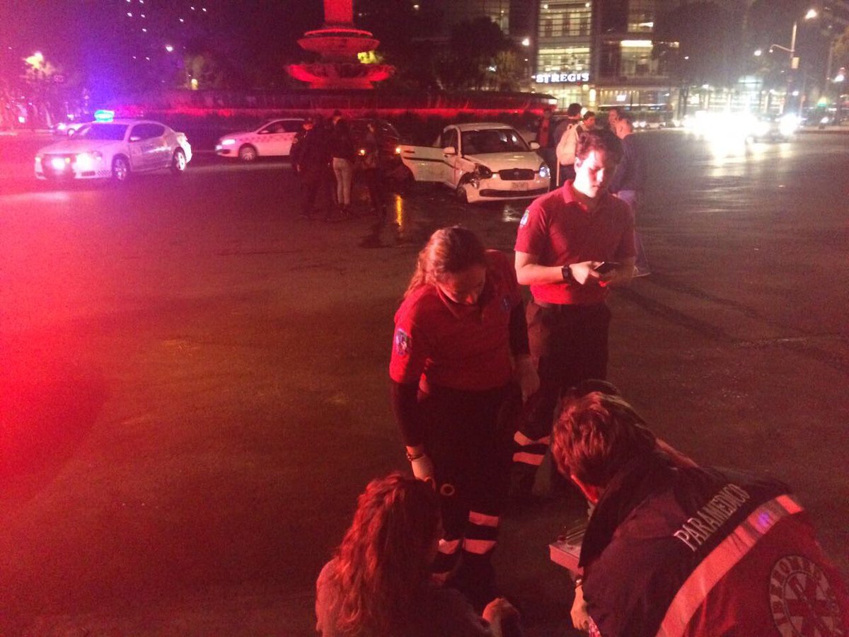 PRECAUCIÓN: Estamos en Paseo de la Reforma y Rios Mississippi atendiendo doble lesionado por choque, reducción de carriles #911CDMX #5