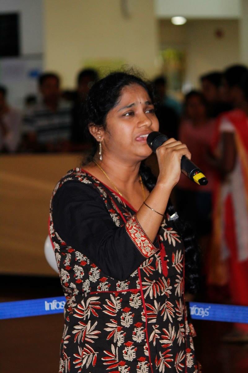 VOYPrakritiPark's tweet photo. That was a wonderful evening... Thanks #HydSez for the overwhelming participation and audience.... #ValentinesDay #Karoke #VOY #SmartInfyHyd https://t.co/pLVHtPISAB