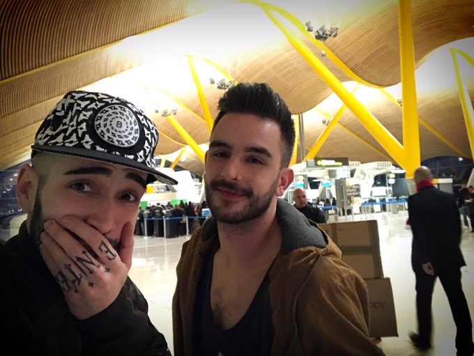 En el aeropuerto yendo a Torremolinos con @abrahaMontenegr para la fiesta @hardkinks en @Querelltorremol