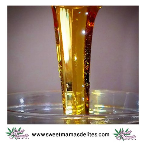 sweetmamasdeli1's tweet photo. #Dank #cannabiscommunity #marijuana #thc #weedporn #nugz #high #highlife #nuglife #uk #dense #weed #gorillaglue4 #gg4 #macroweed #macro https://t.co/fTLgbMHiTe