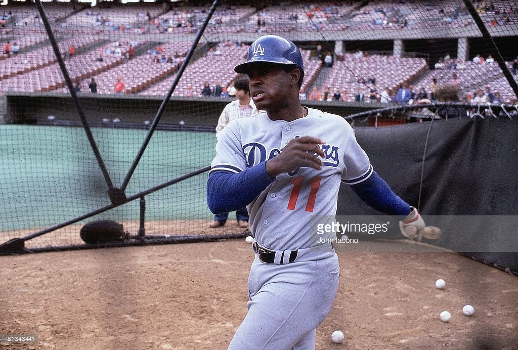 Happy Birthday to Manny Mota, who turns 79 today! 