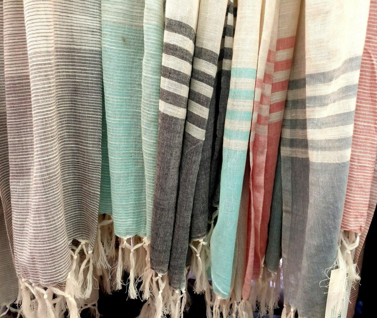dastkar_delhi's tweet photo. Handloom cotton, Khadi & Linen products
#BASANTBAZAAR 16-27th Feb, 11am-7pm
Nature Bazaar, Andheria Modh #Delhi https://t.co/pQSCFkulKi