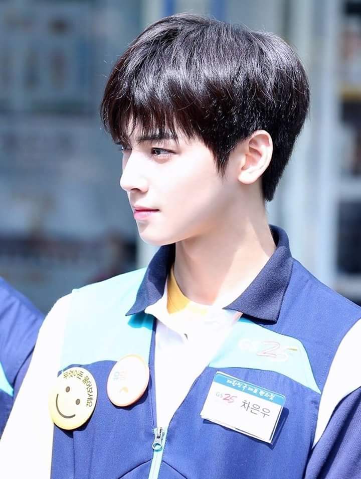 SwxxtHellDInf's tweet photo. ยอมใจในรอยยิ้ม โอ๊ยยยย!! ละมุนล่ะไม สายไหม ลูกอม 555555
#ChaEunwoo #ASTRO #ชาอึนอู  😍😍😊😊😘😘 https://t.co/jGunrg7Ev1