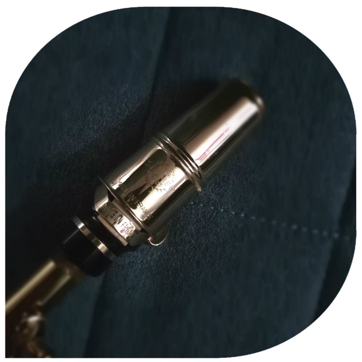 SaxPulsion's tweet photo. Fait des infidélités à mon ténor ... #soprano #saxophone https://t.co/Yug8M2sujo