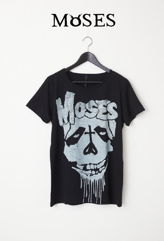 MOSES_HORNS's tweet photo. 【最新COLLECTION】
◉Loose Silhouette Cut-sewn
17,280円(税込)
2/20(月)19:00よりMOSES ONLINE STOREにて販売開始
https://t.co/DDiqL7fsST https://t.co/JUWHBvbsXu