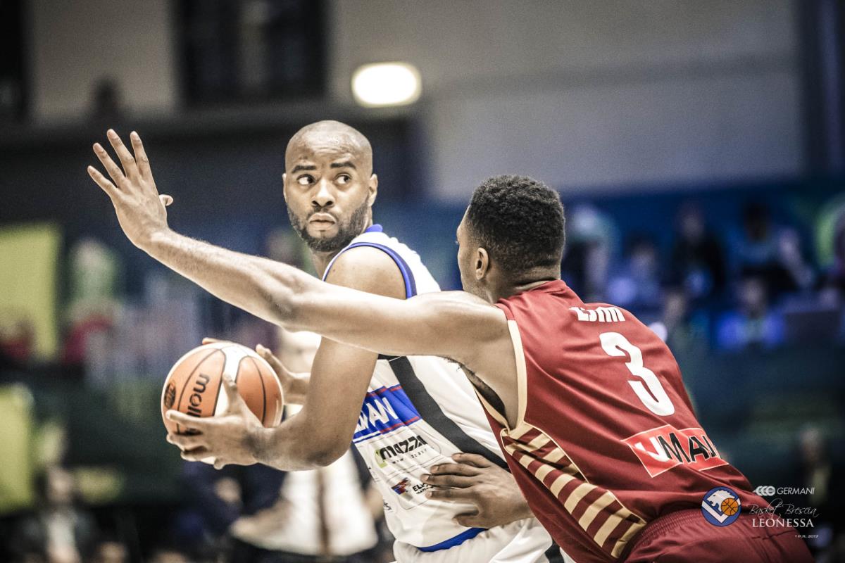 #Brescia prova a spegnere il rosa: contro Sassari via alla volata per la finale #GoLeonessaGo #LBAF8 - bit.ly/2ltavyp