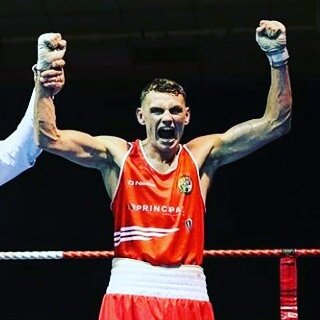 sugarseantl's tweet photo. 3 time national elite champion last night what a feeling!! Thanks to everyone for their support and kind words 👍 🍀 https://t.co/xqynOMemZ1