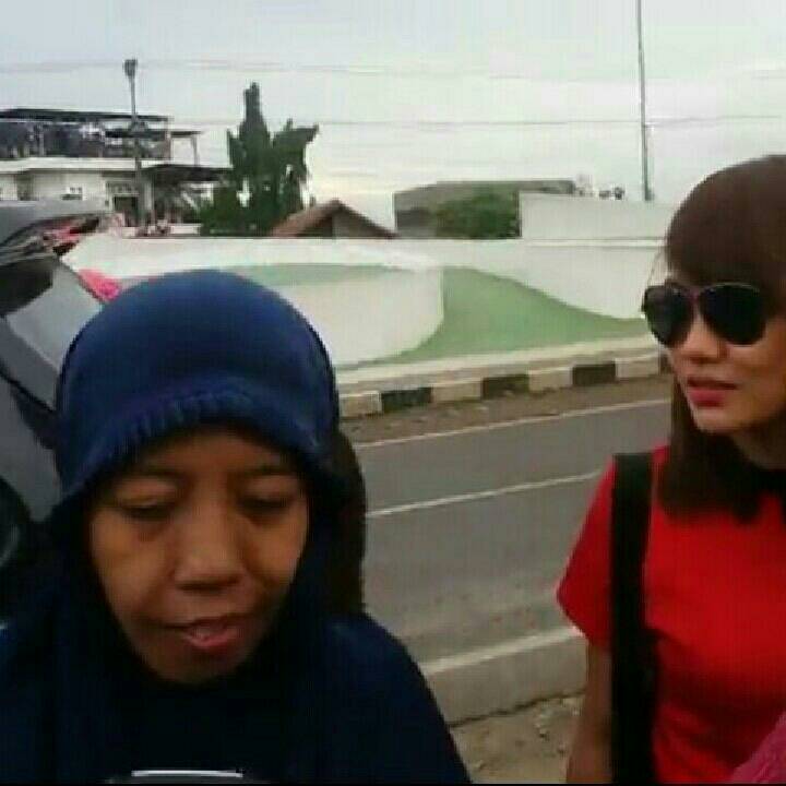 Fifi_92_'s tweet image. satnite #spamgift #taplike naikin level #liveme 💜FiFI💜:
liveme.com/media/play/?vi…