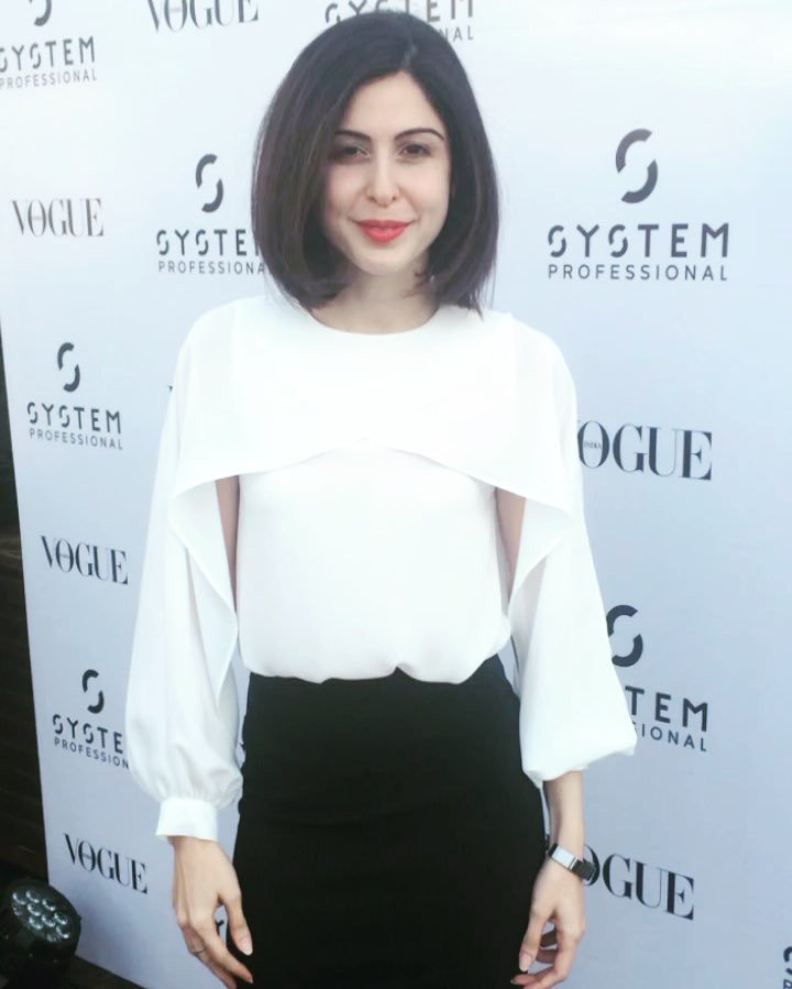 sherryshroff's tweet image. It's been a happy hair day!!! #MyEnergyCode #SystemProfessional #funday #haircare #happyhairday @vogueindia Watch #…