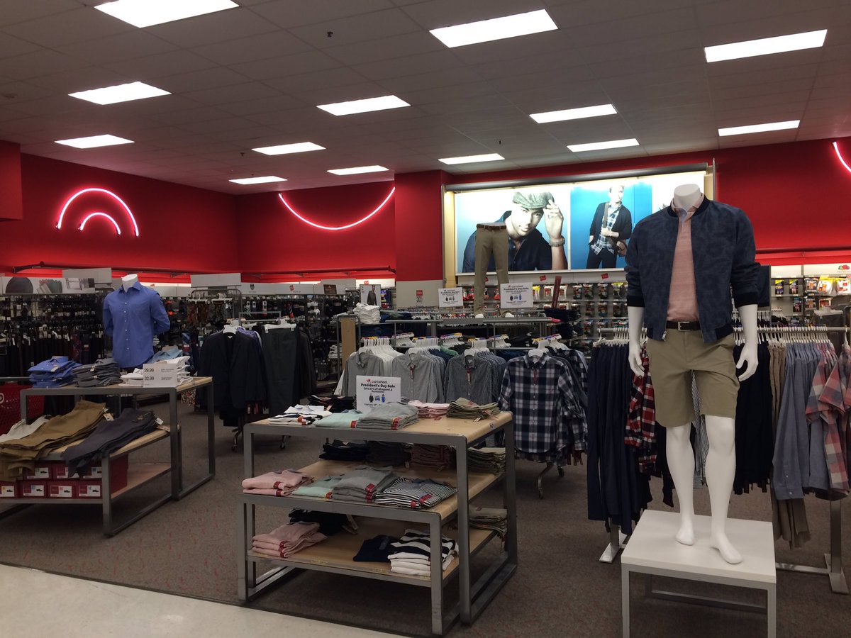 25% off Apparel and Accessories February 18-20th on cartwheel! @mbuley4 <a href="/brannight/">Brandon Knight</a> @JoltinJoeM