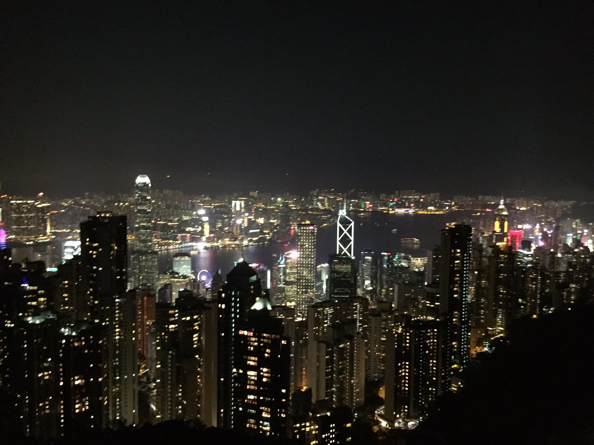 umipomm's tweet photo. 香港の世界三大夜景！
飲茶しにまたくるぞ〜ぃ https://t.co/yFLhkYqIKF