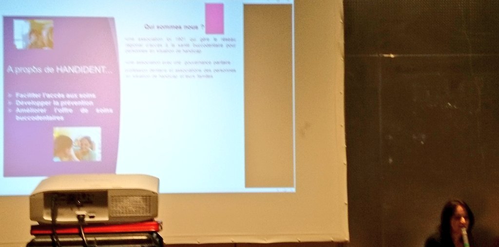 UnapeiHDF's tweet photo. Présentation du réseau "Handident" au Salon #Aspiedays de Lille, avec sa coordinatrice Sophie Leman. https://t.co/89nziLS8X2