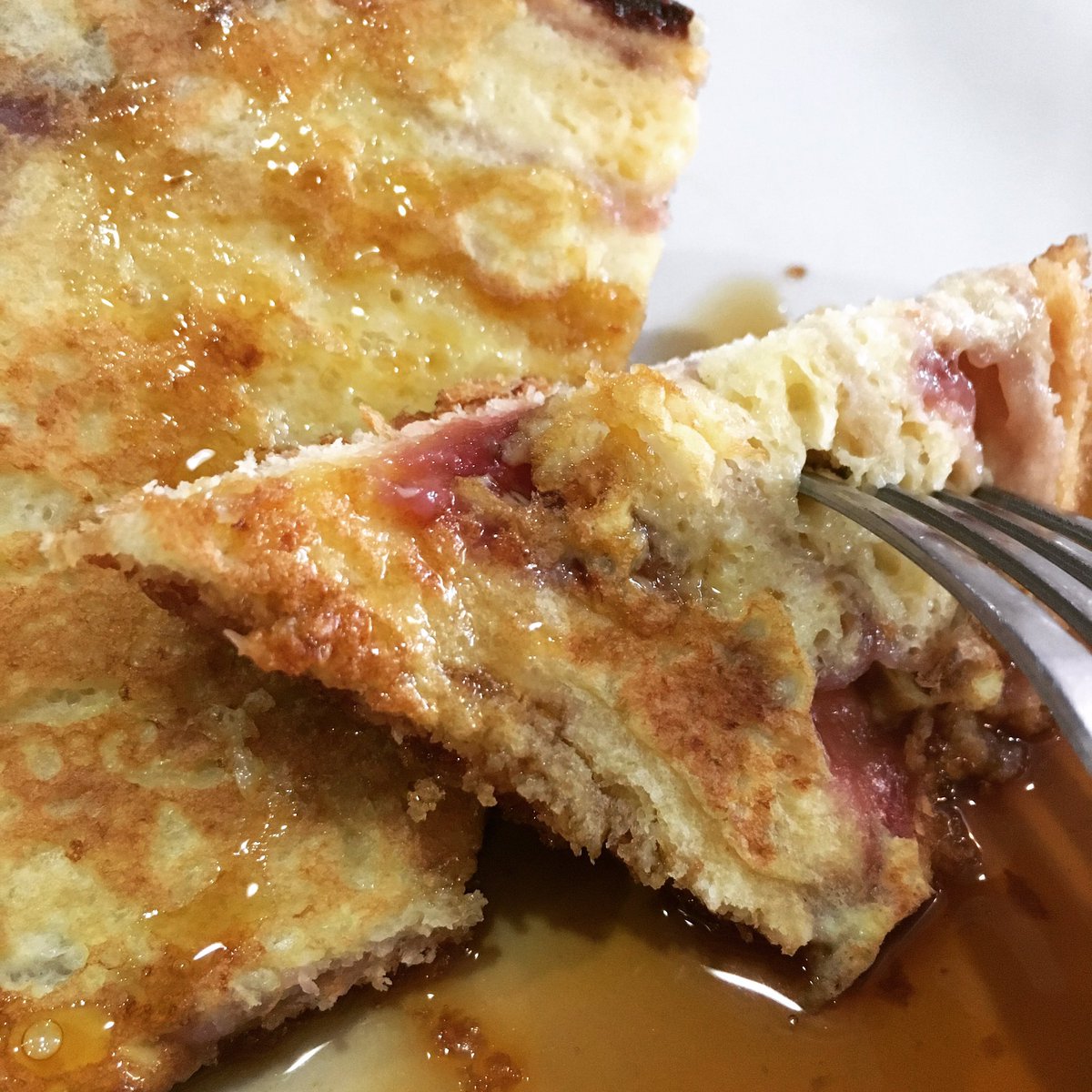 GormleysLowell's tweet photo. Today's treat from @PCBreadCo 
Strawberry swirl French Toast! Yummmm! https://t.co/TuXzTfQ1Q2