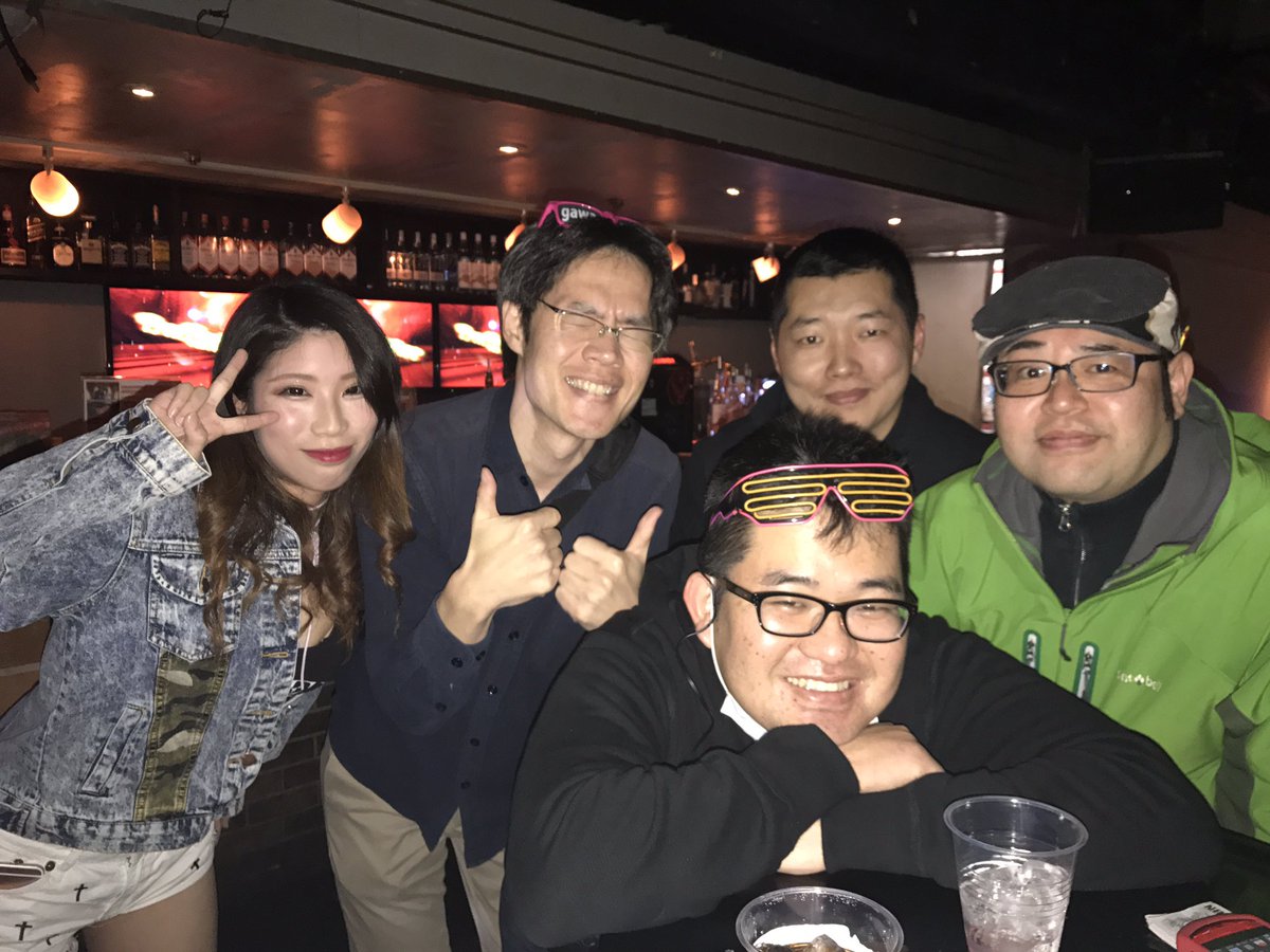 kuroto6_blq's tweet photo. 沼津無事着きました!
最高のバーレスク静岡支部の皆さまにお越しいただいてます😄
ヒデっとフットワーク軽すぎww
@roopsounds
#バーレスク東京
#roopsounds
#bayash https://t.co/Y3f0qGipMA